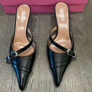 New Black Ashley cutout embellished leather mules 39 (Retail $655)